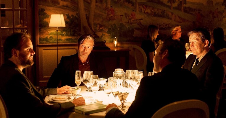 یک دور دیگر - پس‌زمینه