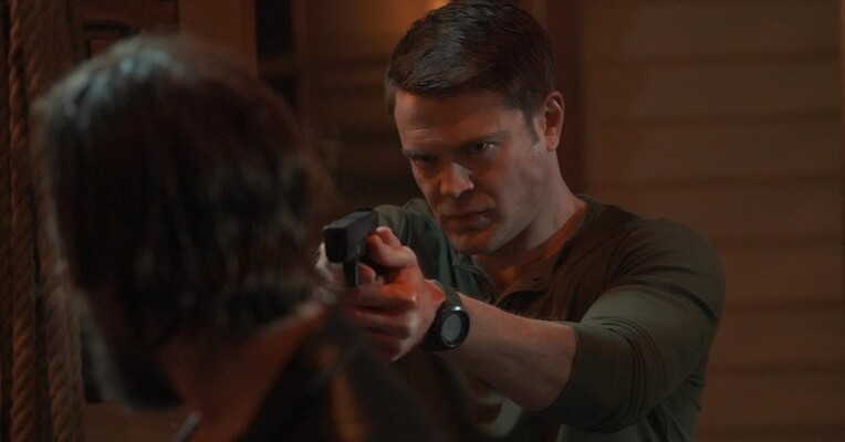 زمین مرتفع - پس‌زمینه