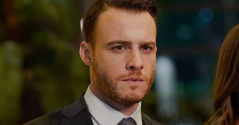 غار آبی - پس‌زمینه