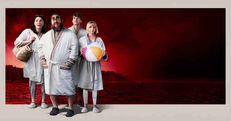 فرار - پس‌زمینه