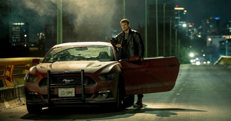 شب خاموش - پس‌زمینه