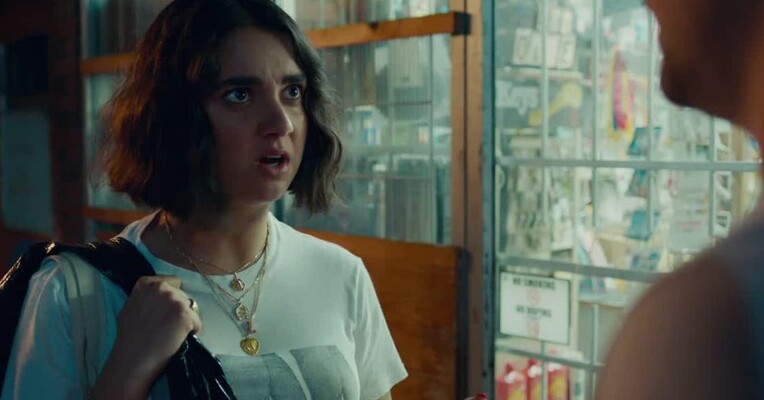 گالری قلب شکسته - پس‌زمینه