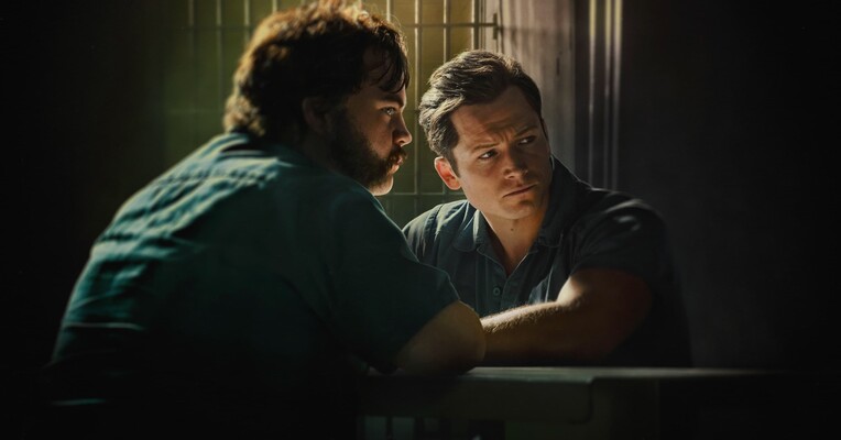 پرنده سیاه - پس‌زمینه