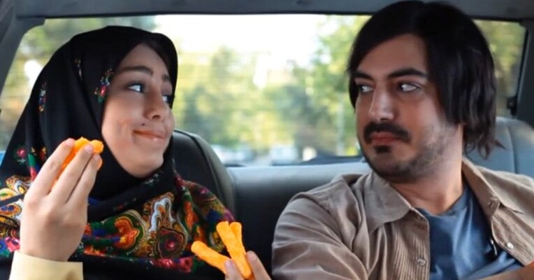 رجب آرتیست می شود - پس‌زمینه