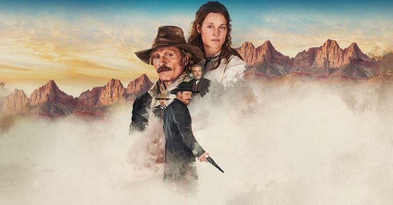 مرده ها صدمه نمی بینند - پس‌زمینه