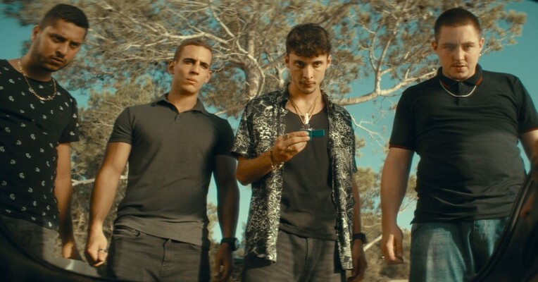 ارتفاع بالا - پس‌زمینه