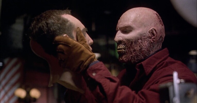 مرد تاریکی ۳: بمیر مرد تاریکی بمیر - پس‌زمینه