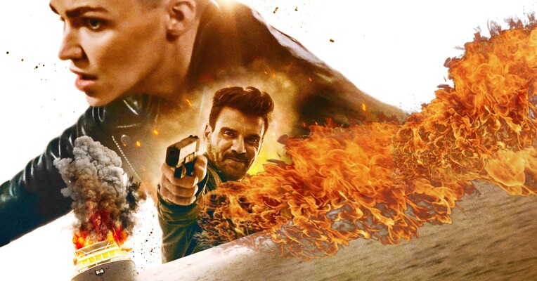 مسافر قاچاقی - پس‌زمینه