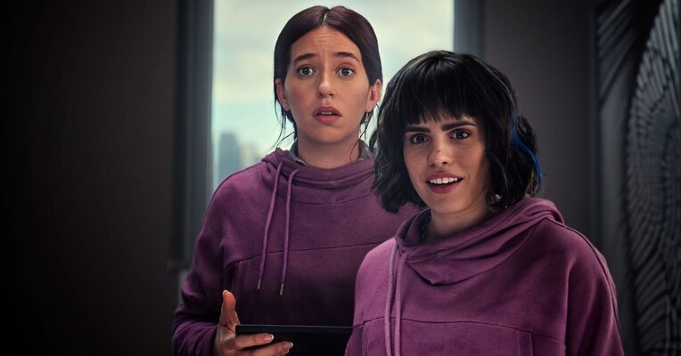 خواهران (بد) شانس - پس‌زمینه