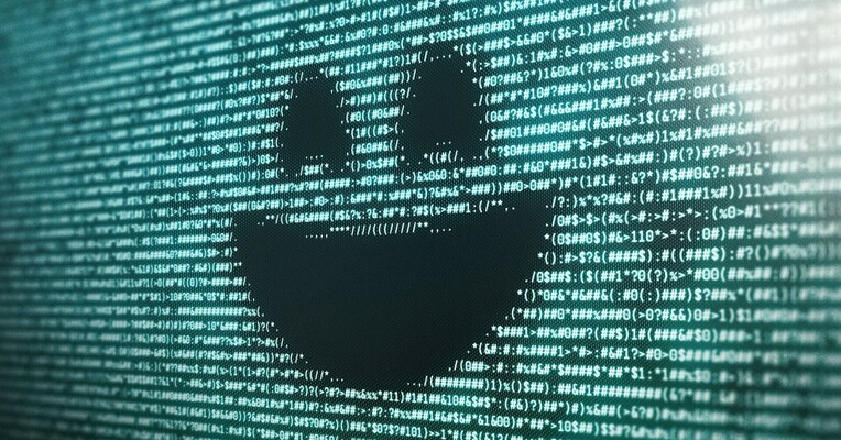 آینه سیاه - پس‌زمینه