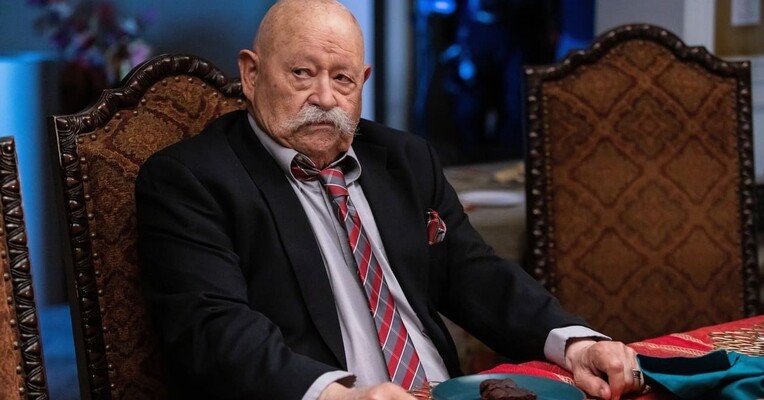 یک کار خنده دار درباره عشق - پس‌زمینه