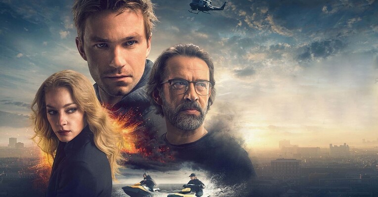 قهرمان - پس‌زمینه