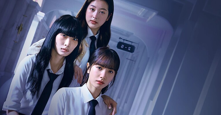 بازی هرم - پس‌زمینه