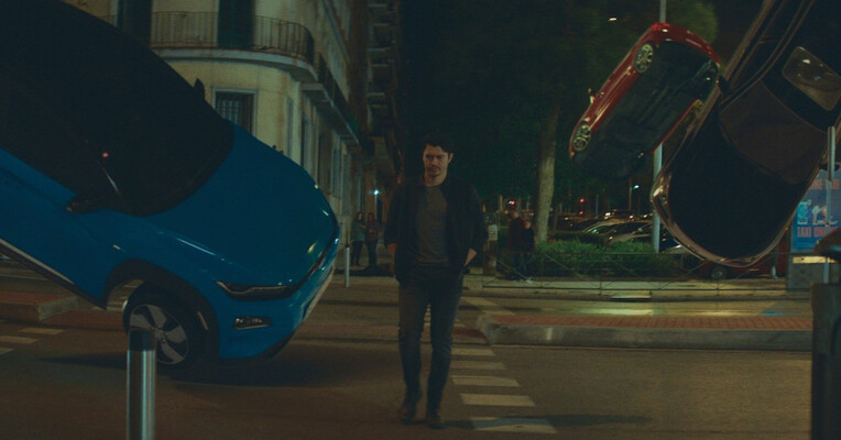 دانیلا برای همیشه - پس‌زمینه