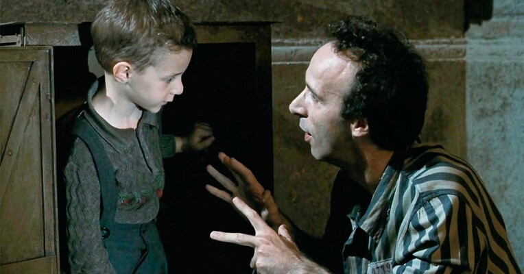 زندگی زیباست - پس‌زمینه