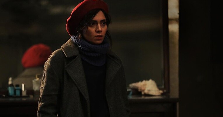 گیسوم - پس‌زمینه