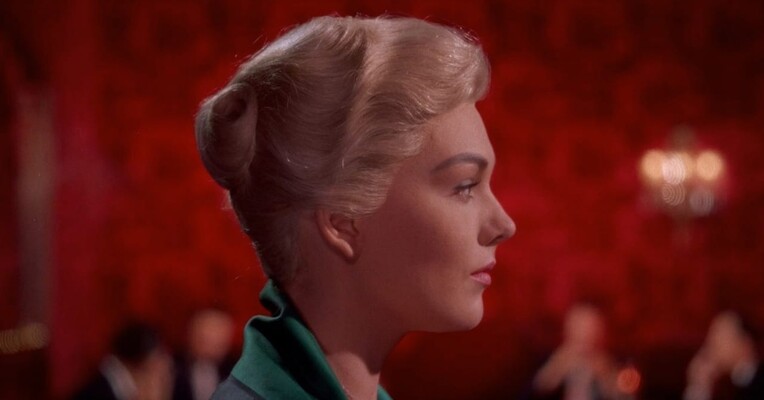 سرگیجه - پس‌زمینه