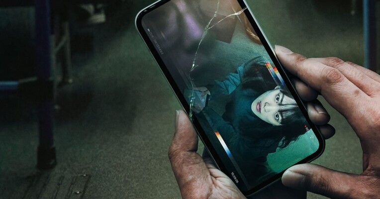 قفل گشوده - پس‌زمینه