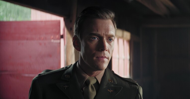 مه جنگ - پس‌زمینه