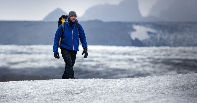 به زمین خوش آمدید - پس‌زمینه