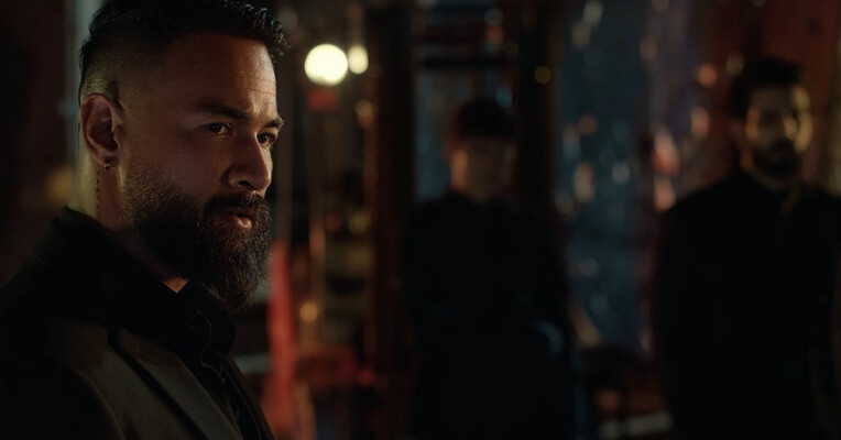 برادران خونی: خاکستر اژدها - پس‌زمینه