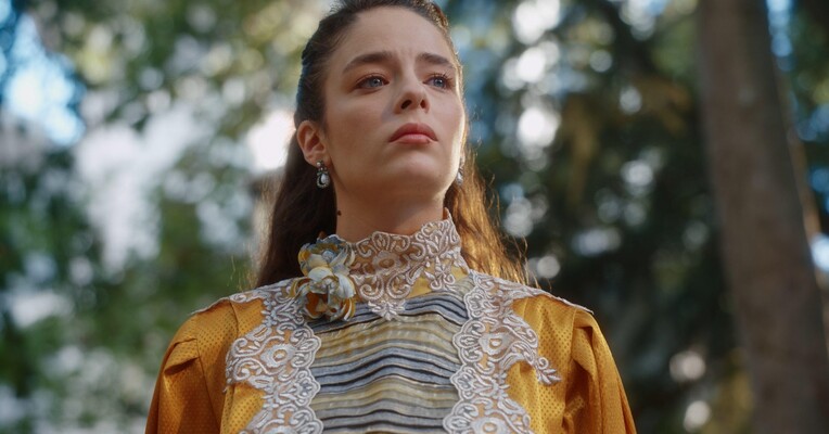 راز کادی - پس‌زمینه