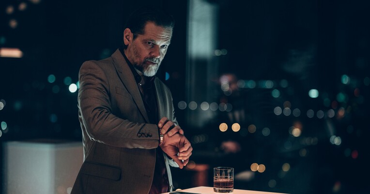 زیرزمین - پس‌زمینه