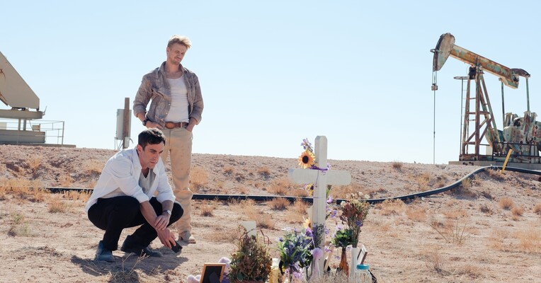 انتقام - پس‌زمینه