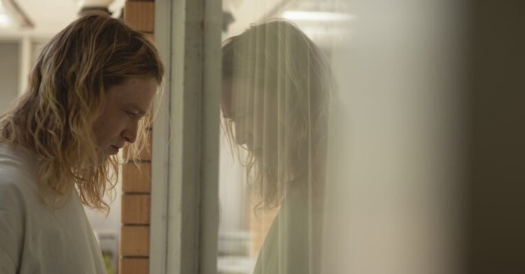 نیترام - پس‌زمینه