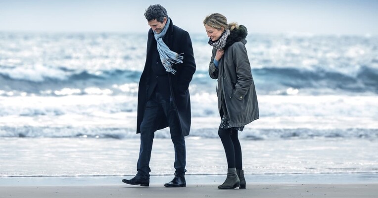 خارج از فصل - پس‌زمینه