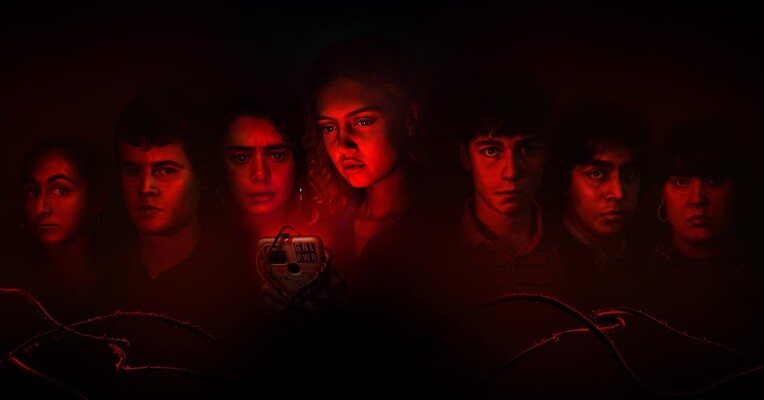 رز قرمز - پس‌زمینه