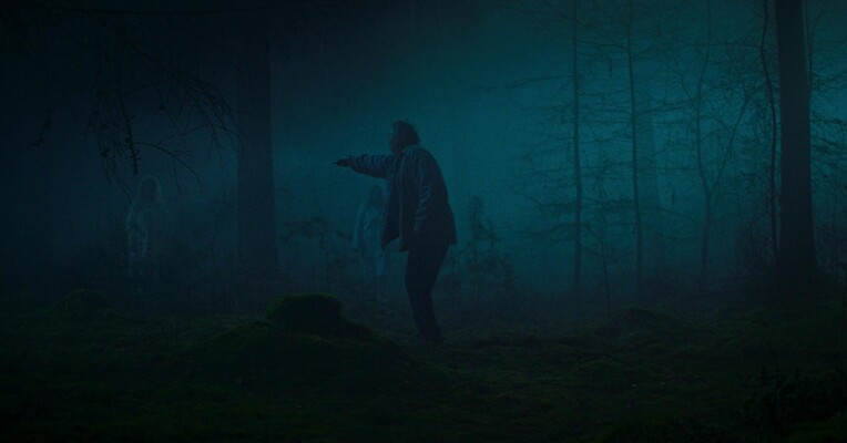 مولوخ - پس‌زمینه