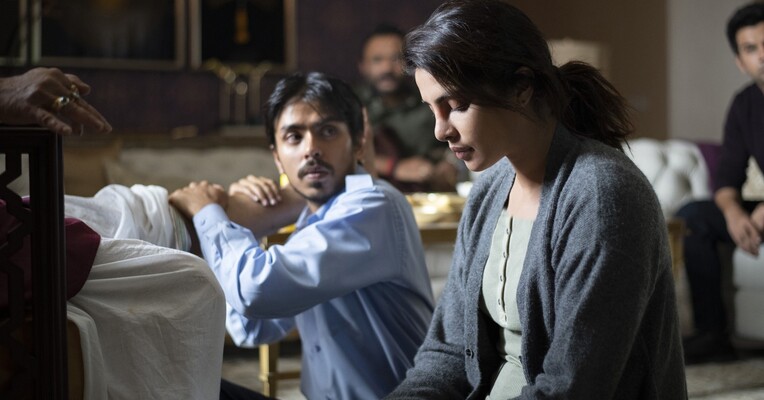 ببر سفید - پس‌زمینه