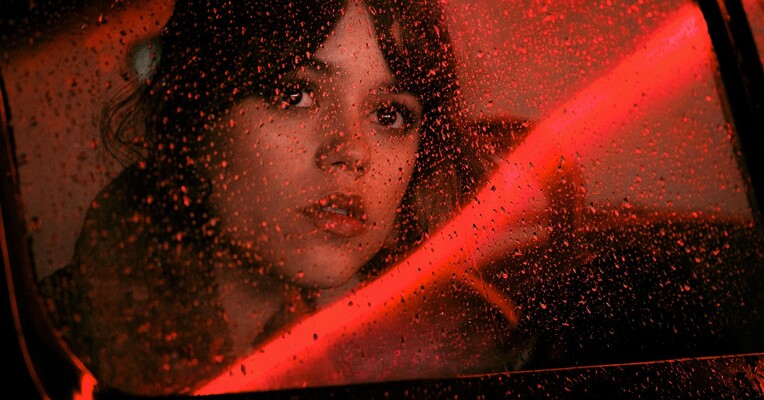 فردا عجله کن - پس‌زمینه