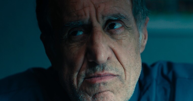 افسونگر خیابان - پس‌زمینه