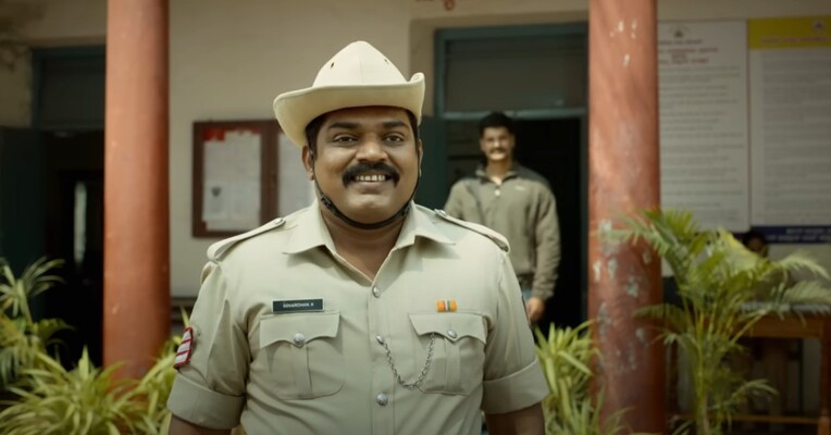 بودای خندان - پس‌زمینه