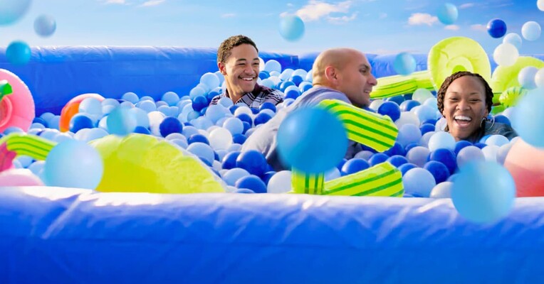 نوسازی خانوادگی - پس‌زمینه