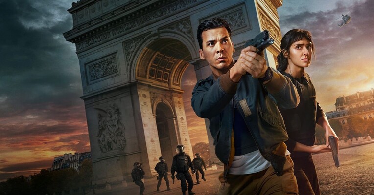 پاریس سقوط کرده است - پس‌زمینه