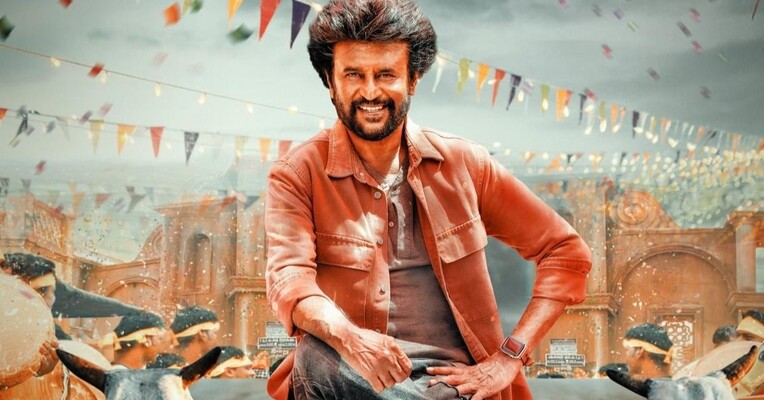 دربار - پس‌زمینه