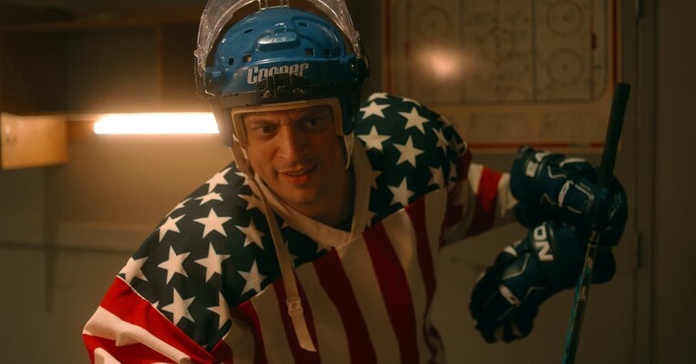 بازی دیرهنگام - پس‌زمینه