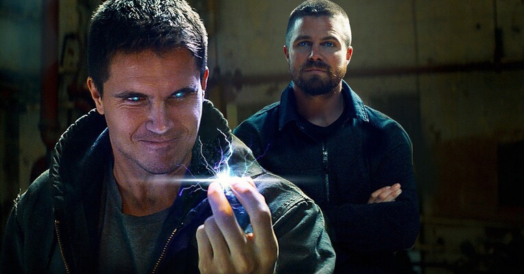 کد ۸ - پس‌زمینه