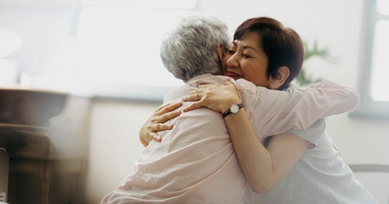 تقاضای مجدد - پس‌زمینه