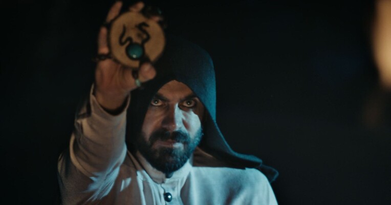 سجین 4 - پس‌زمینه