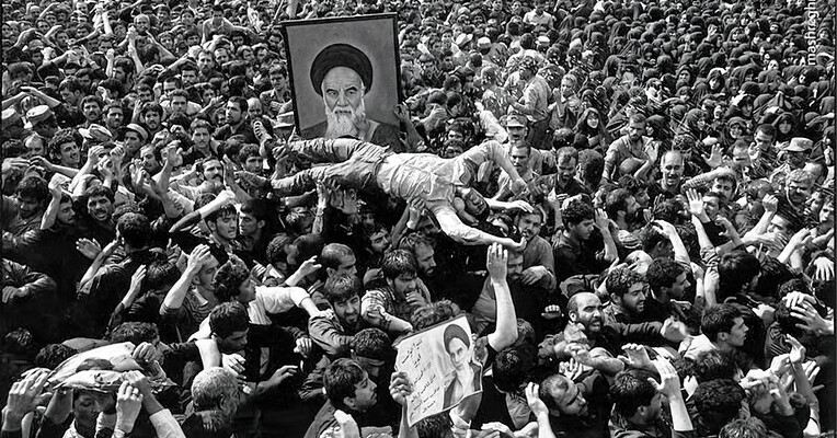 آفتاب و عشق - پس‌زمینه