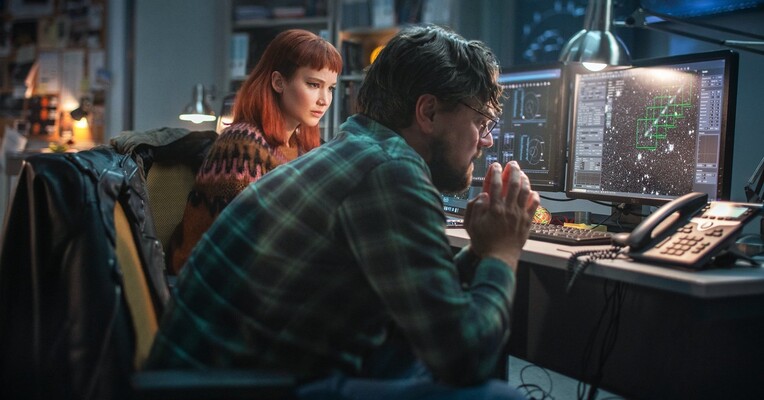 بالا رو نگاه نکن - پس‌زمینه