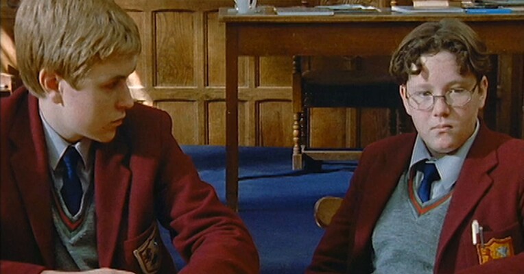 فرار از ترس - پس‌زمینه