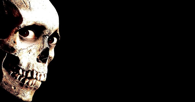 مرده شیطانی ۲ - پس‌زمینه