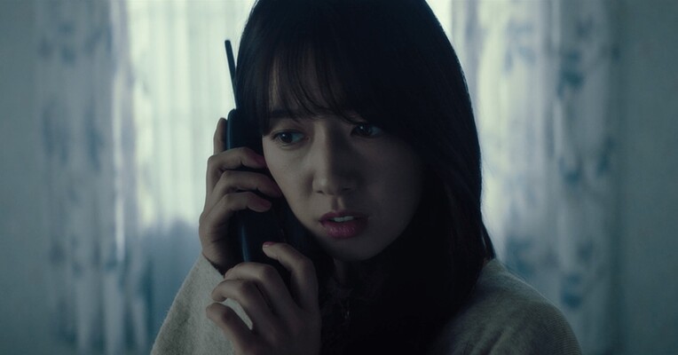 تماس - پس‌زمینه