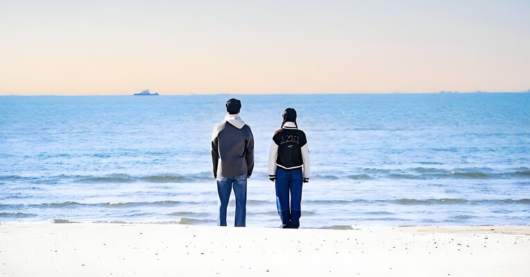 دونا! - پس‌زمینه