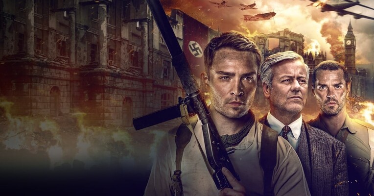 گرگ‌های جنگ - پس‌زمینه